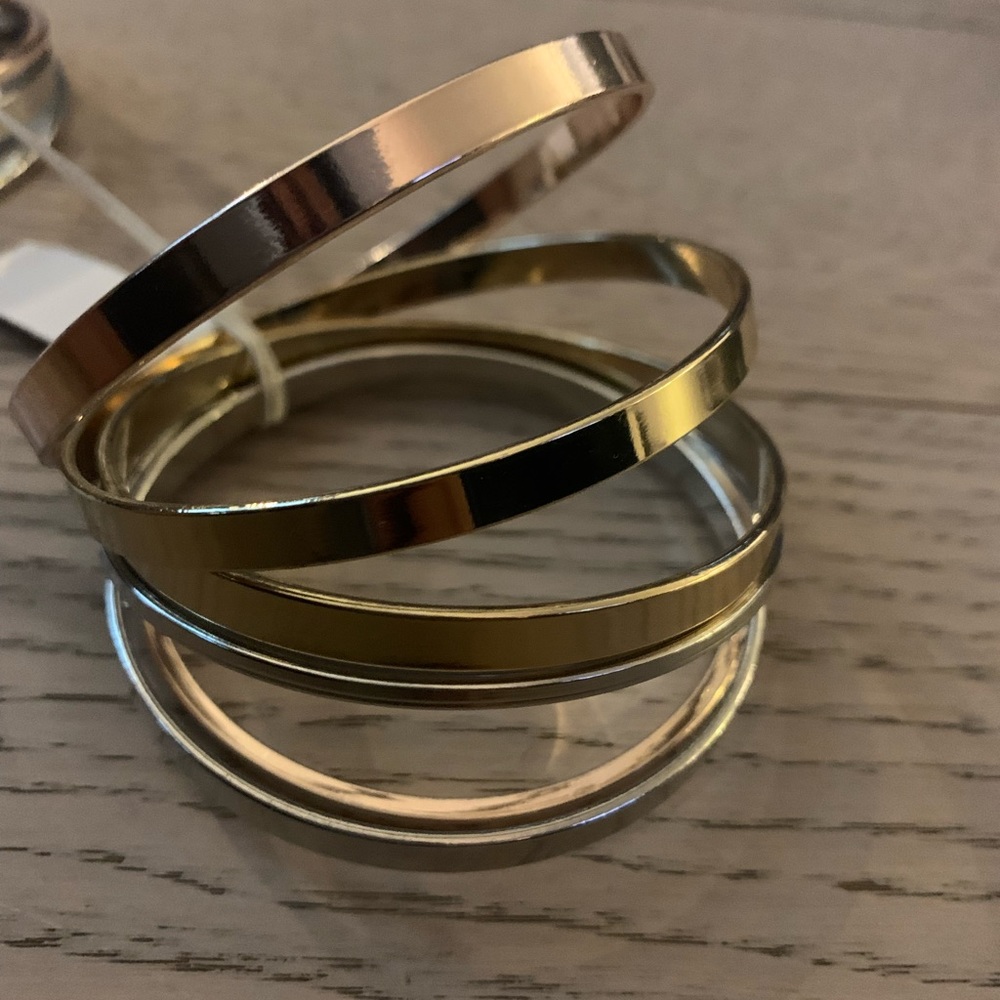 6 pc bangle set - mixed rose gold, gold and silver tones. 2 are available.